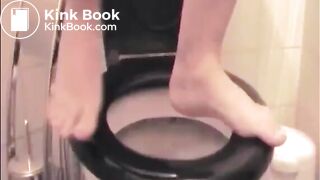 Big pussy lips woman shit and piss in the toilet, ScatKings.com Scat Porn 14 ScatKings.com Scat Porn